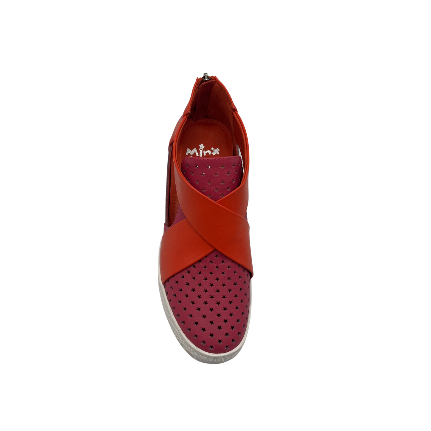 Fashioned from a full leather upper and a leather lining, the Minx Donatella flaunts a striking crossover strap across the front.