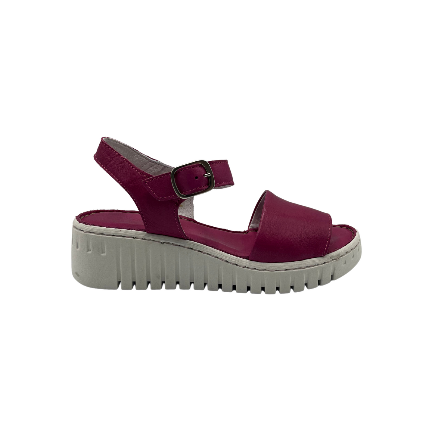 Tyche Talon comes in Fusion, featuring an ankle strap for increased stability.