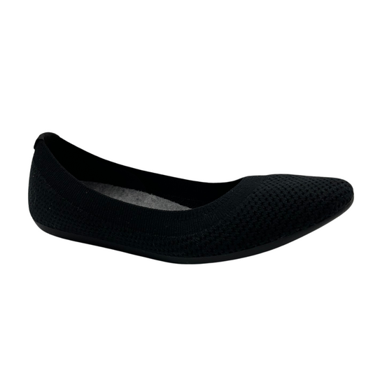 45 degree angled view of stretchy black ballet flat with ribbed collar and rounded toe