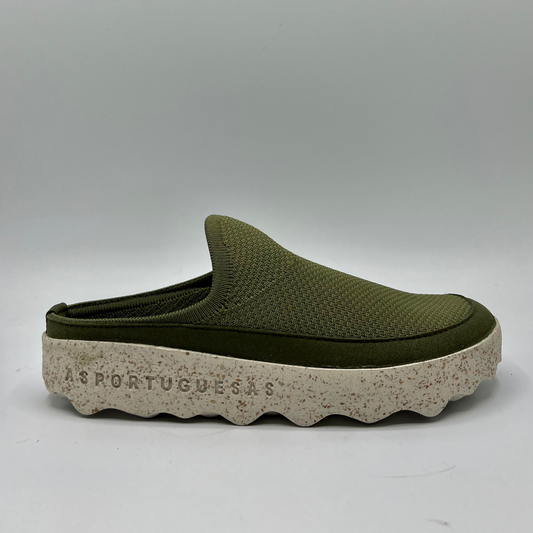 Right facing view of a green textile slip on clog with a contoured footbed and lightweight outsole.
