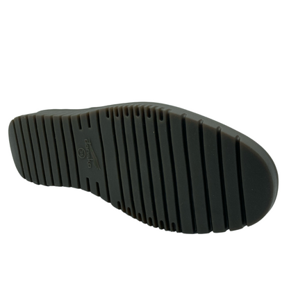 Bottom view of shoe with grey rubber sole