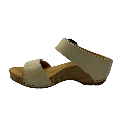 Left facing view of linen leather sandal with chunky heel