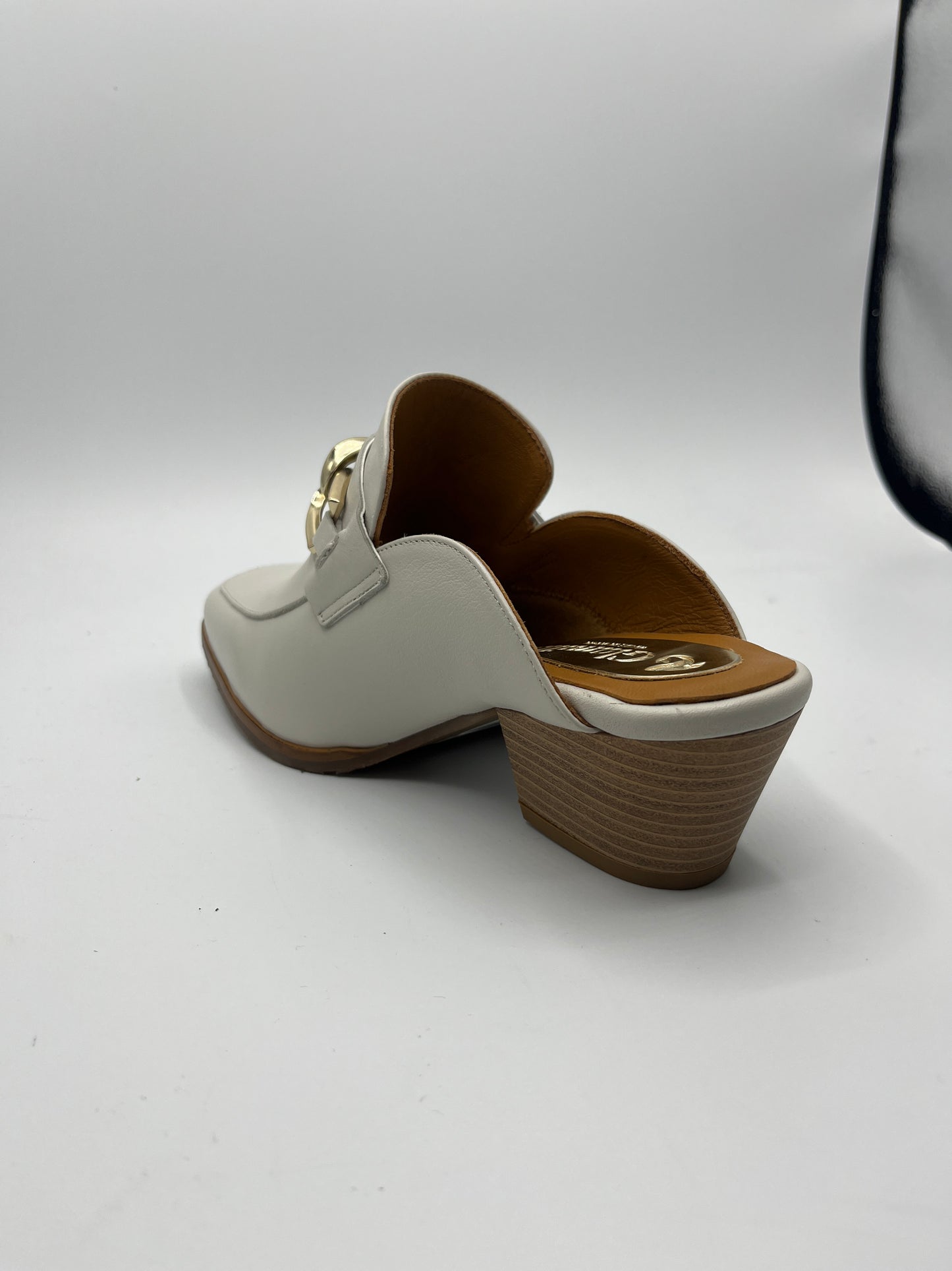 Glamille, Giselle