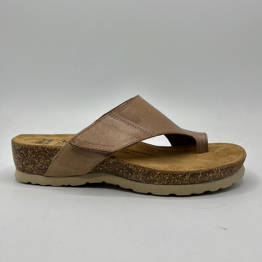 Right facing view of beige leather sandal with cork footbed 
