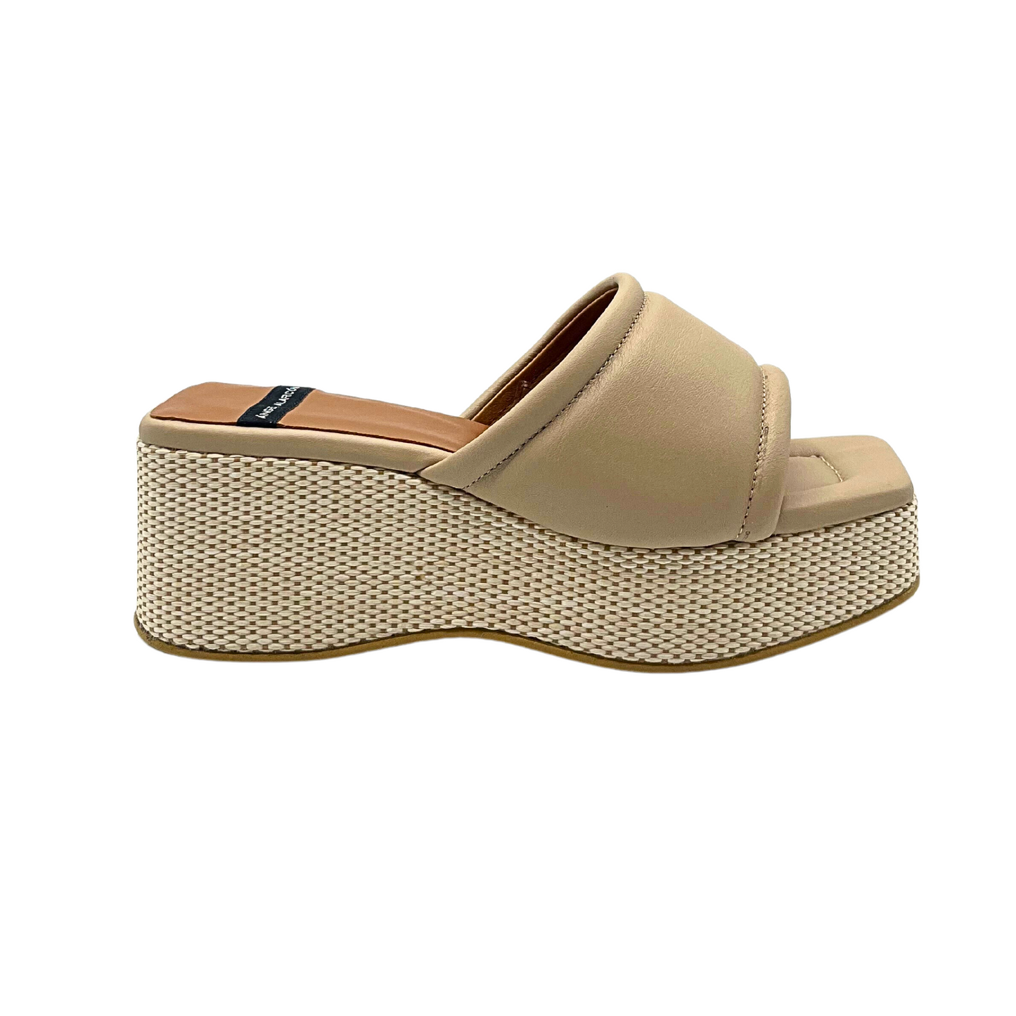 Outside view of Angel Alarcon Naomi in Dream Skinb.  Platform mule 