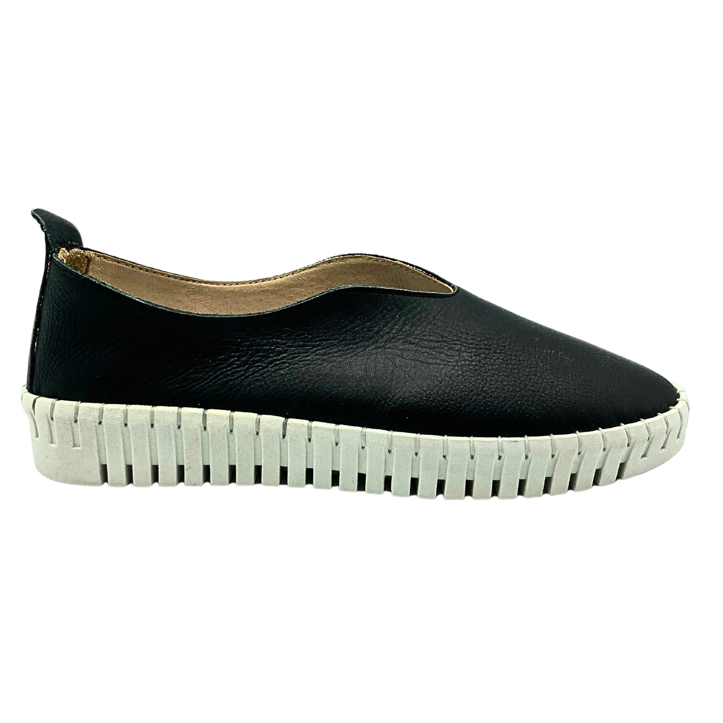 Outside angle view of the Ateliers Bindi a slip on black leather sneaker with white rubber sole