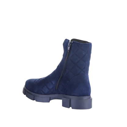 Rear angled profile of the Bos & Co. Lane Boot in the colour Navy.