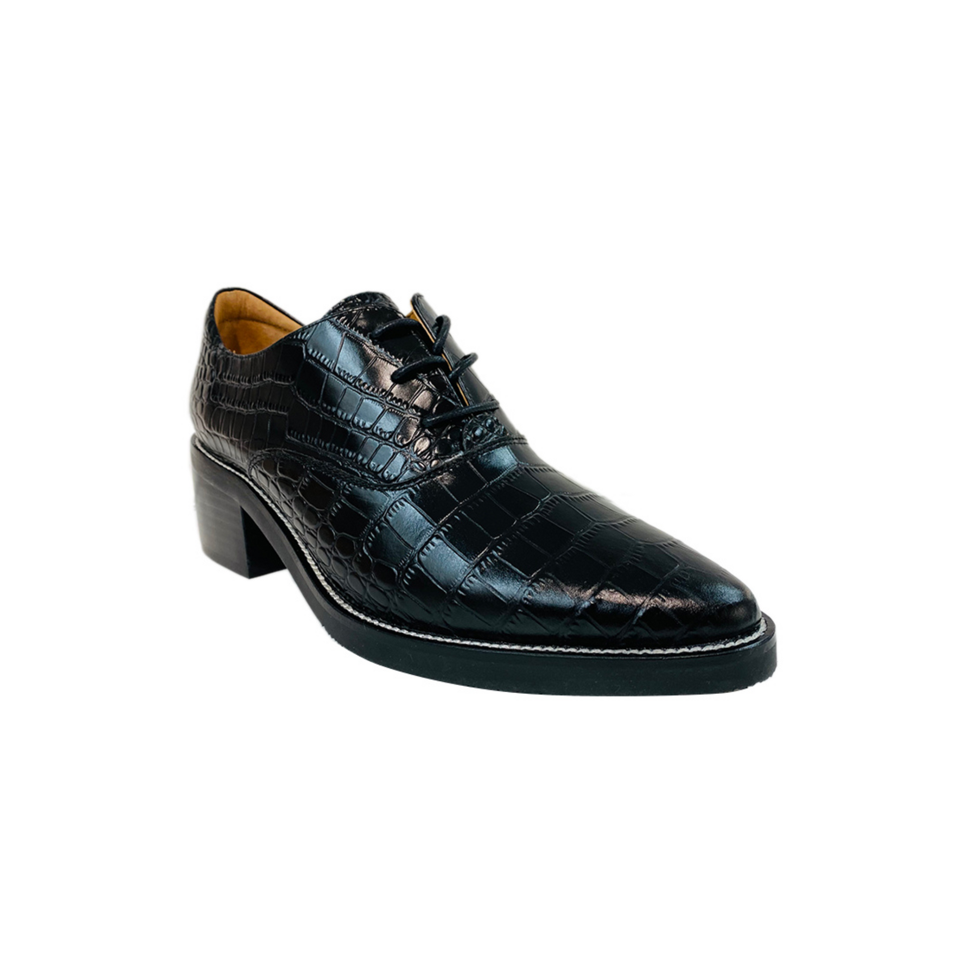 Front angled profile of the Bresley Praise Shoe in the colour Black.