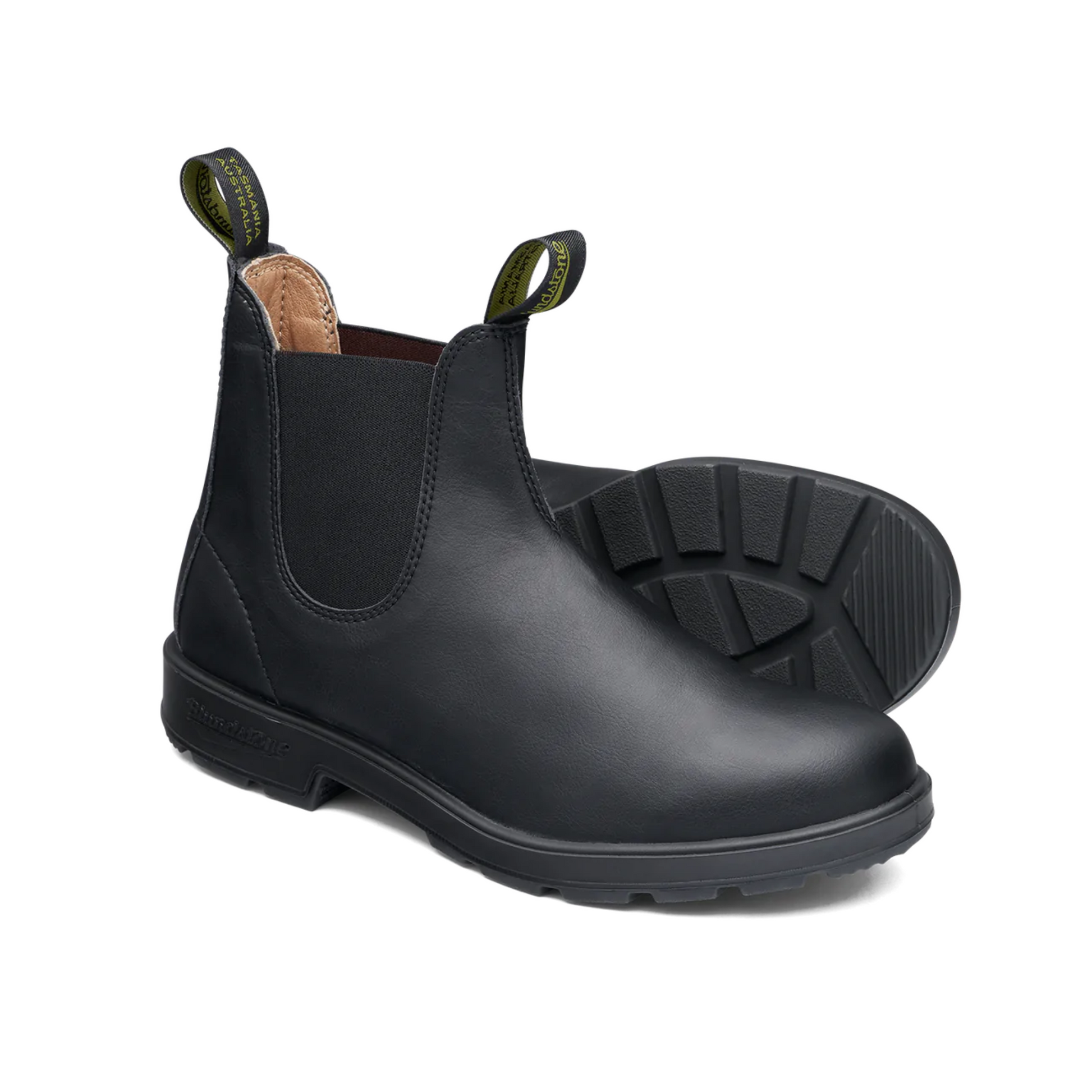Front angled and bottom profiles of a pair of Blundstone Vegan Black #2115 Boots.