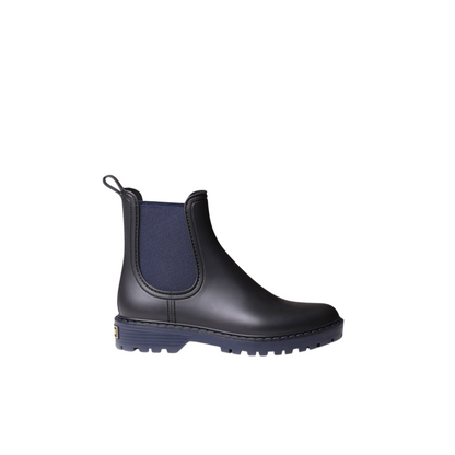 Side profile of the Toni Pons Cavour Boot in the colour Navy.