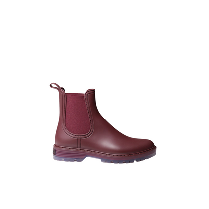 Side profile of the Toni Pons Coney Boot in the colour Burgundy.