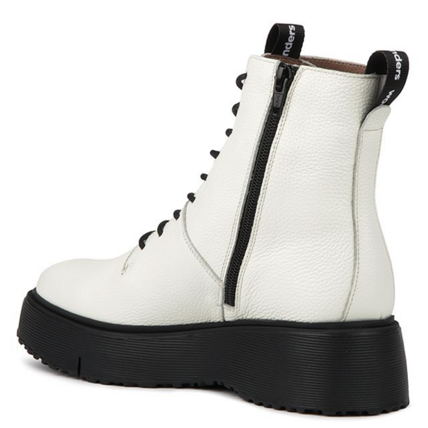 Rear angled profile of the Wonders Cadiz Boot in the colour Winter White.